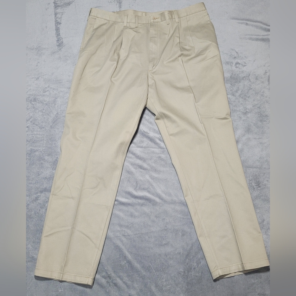 Wrangler Riata Men's 44x32 Khaki Pleated Front Chino Pants Relaxed Fit Comfort
